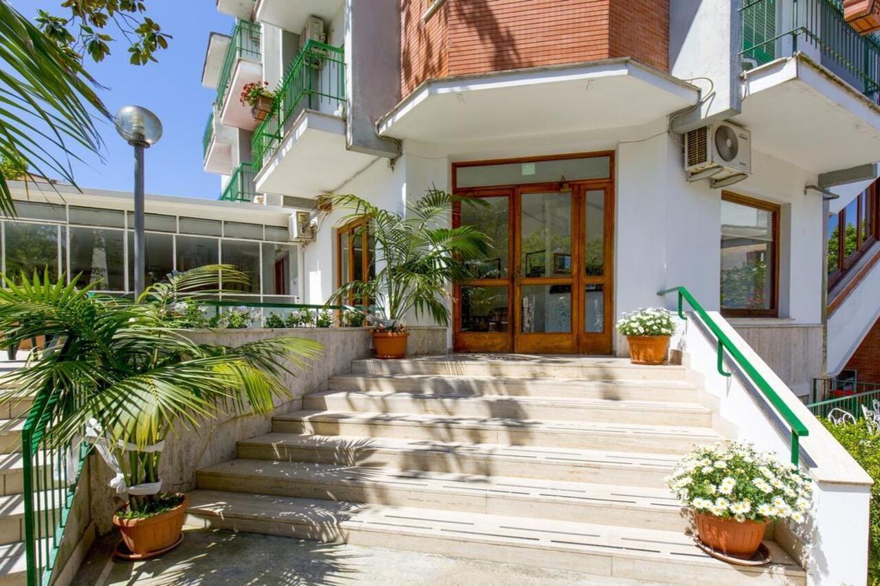 Hotel Angelina Sant'Agnello Exterior foto