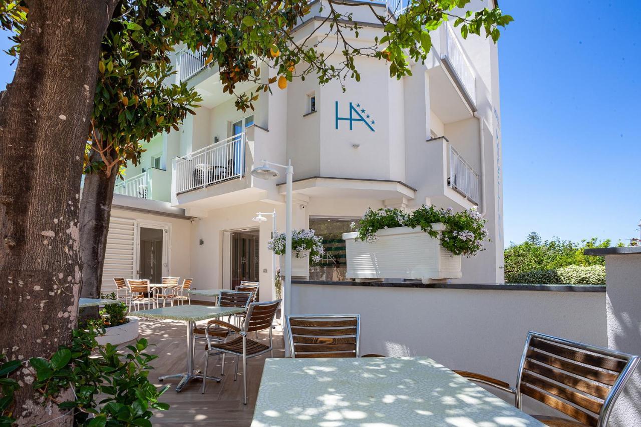 Hotel Angelina Sant'Agnello Exterior foto